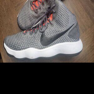 Nike Hyperdunk men's size 15 (regular width) athletic shoes
